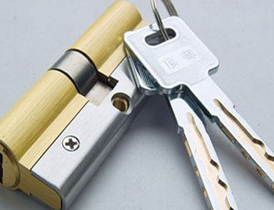 让胡路24小时上门开锁公司